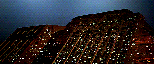 Tyrell building gif 2, www.thescottsmithblog.com, Blade Runner