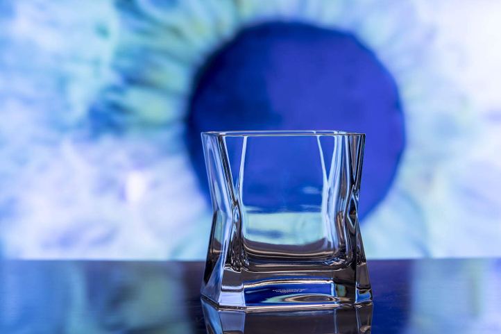 Whisky and Drinks of Sci-Fi, Comics, and Fantasy, www.nerdatron.com, Bladerunner Whiskey glasses